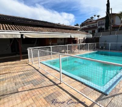 CASA PRÓXIMO AO CENTRO