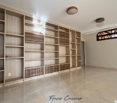 CASA PRÓXIMO AO CENTRO