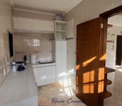 CASA PRÓXIMO AO CENTRO