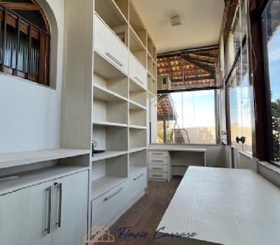 CASA PRÓXIMO AO CENTRO