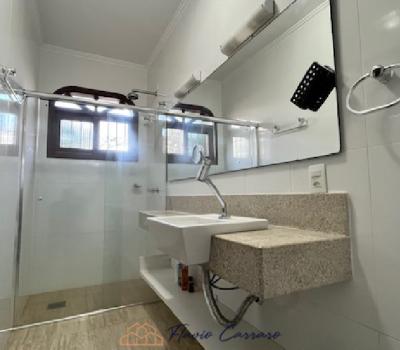 CASA PRÓXIMO AO CENTRO