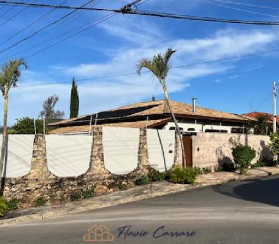 CASA PRÓXIMO AO CENTRO