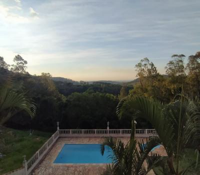 CASA CONDOMINIO FECHACO