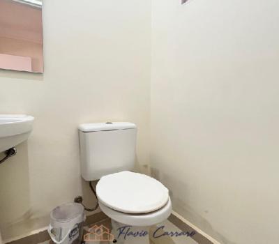 CASA EM COND. FECHADO