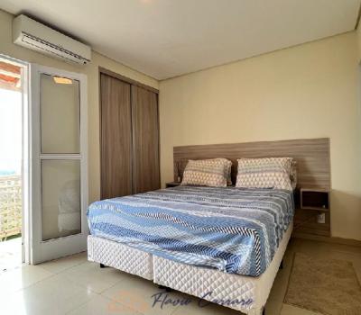 CASA EM COND. FECHADO