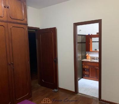 CASA PRÓXIMO AO CENTRO