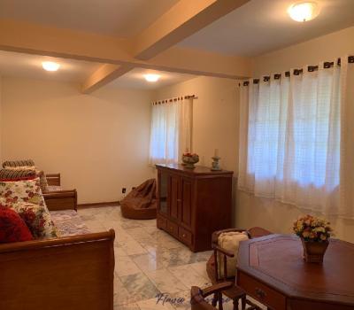 CASA PRÓXIMO AO CENTRO