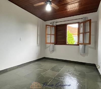 CASA CONDOMINIO FECHACO