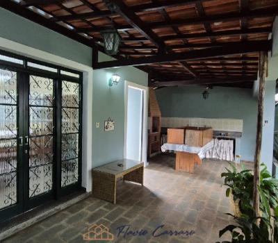 CASA PRÓXIMO AO CENTRO