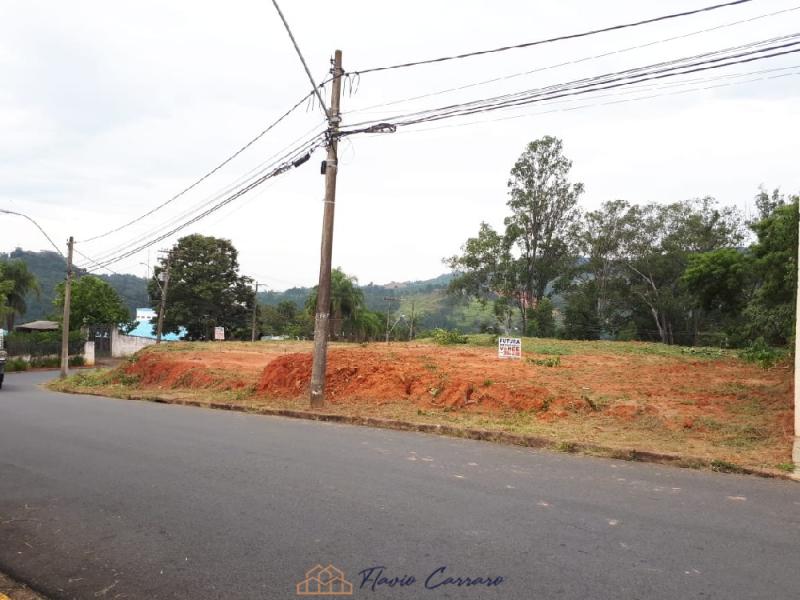 TERRENOS PRÓXIMO AO CENTRO