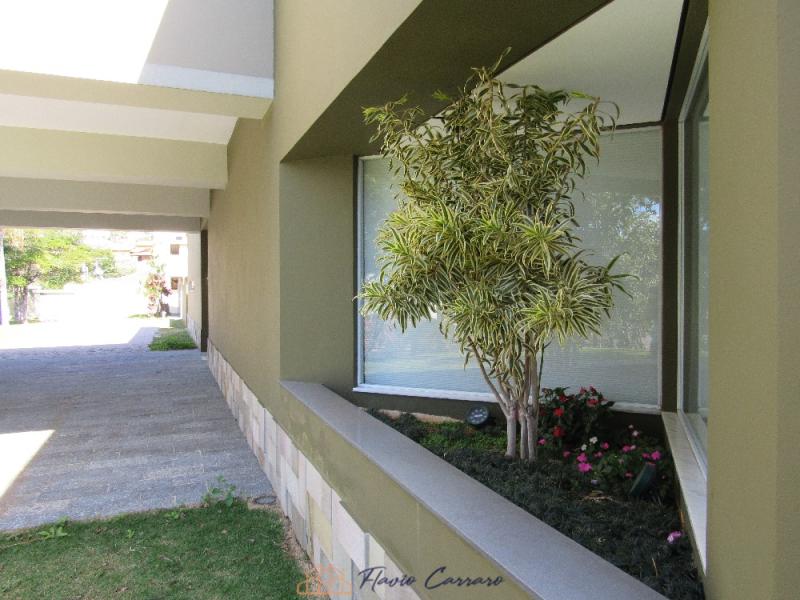 CASA NOVA NO CENTRO - ALTO PADRÃO