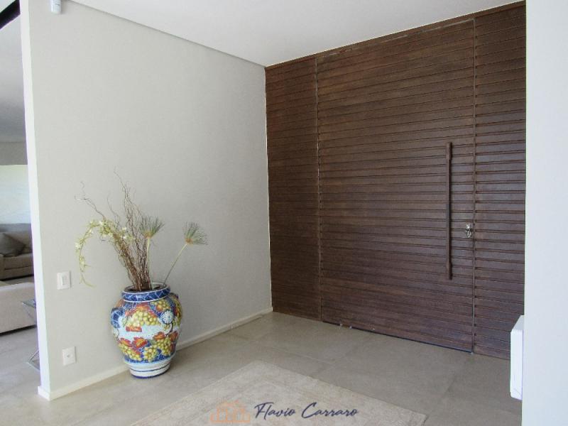 CASA NOVA NO CENTRO - ALTO PADRÃO