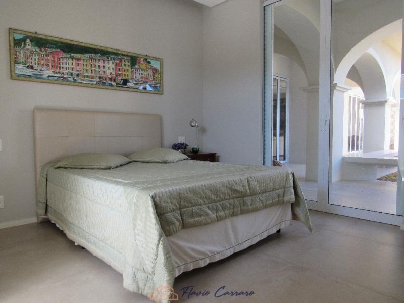 CASA NOVA NO CENTRO - ALTO PADRÃO