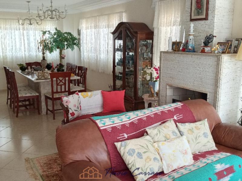 CASA EM CONDOMÍNIO FECHADO