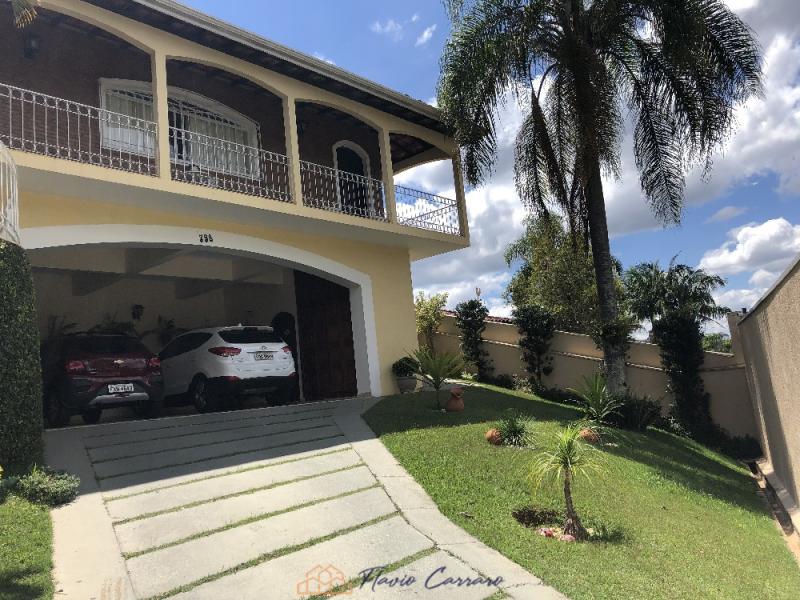 CASA PRÓXIMO AO CENTRO
