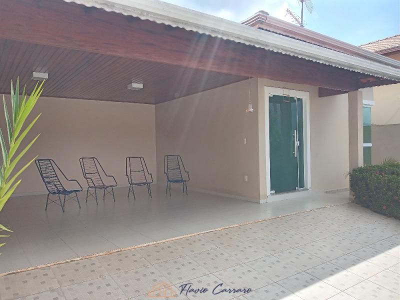 CASA PRÓXIMO AO CENTRO