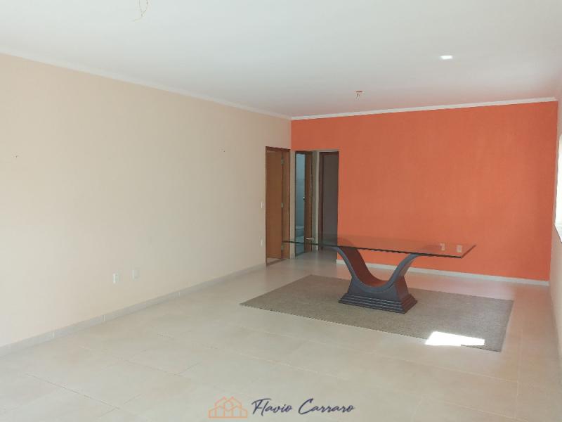 CASA PRÓXIMO AO CENTRO