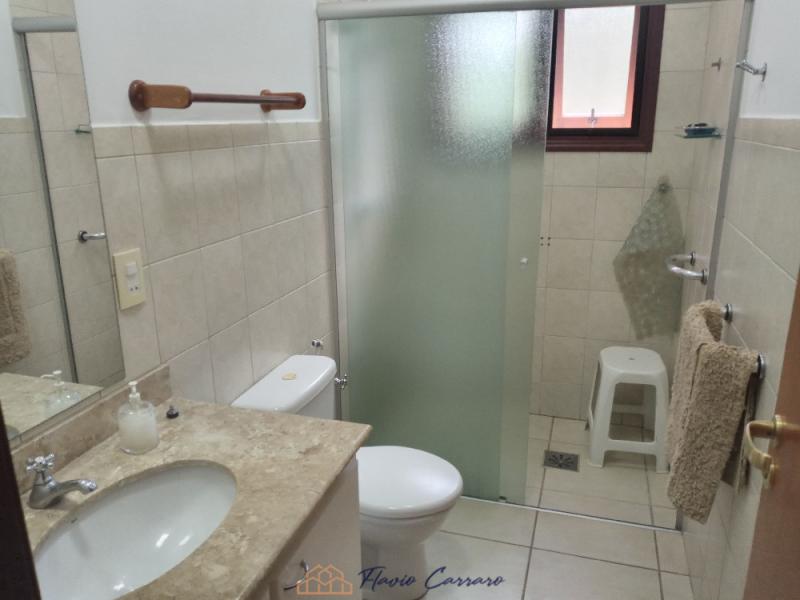 CASA PRÓXIMO AO CENTRO