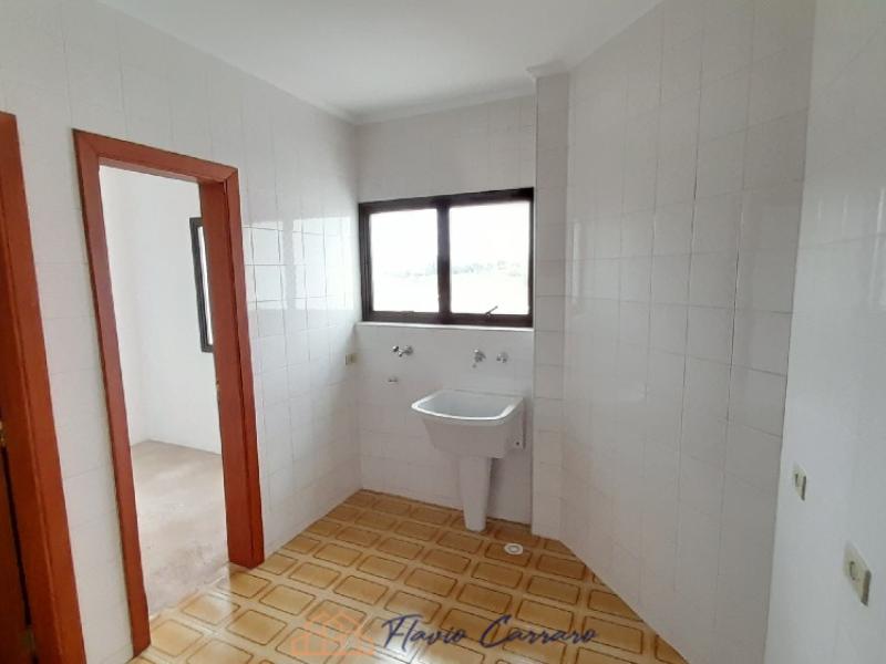 APARTAMENTO PRÓXIMO AO CENTRO