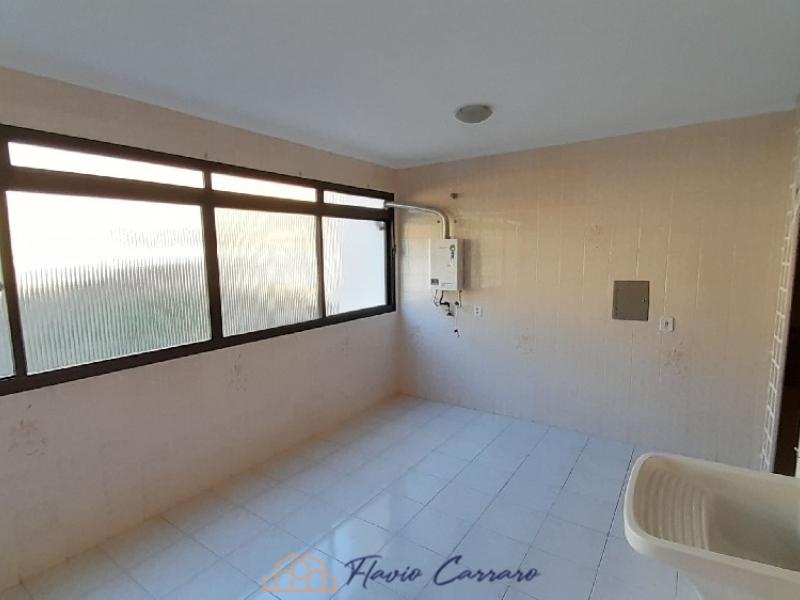 APARTAMENTO PRÓXIMO AO CENTRO