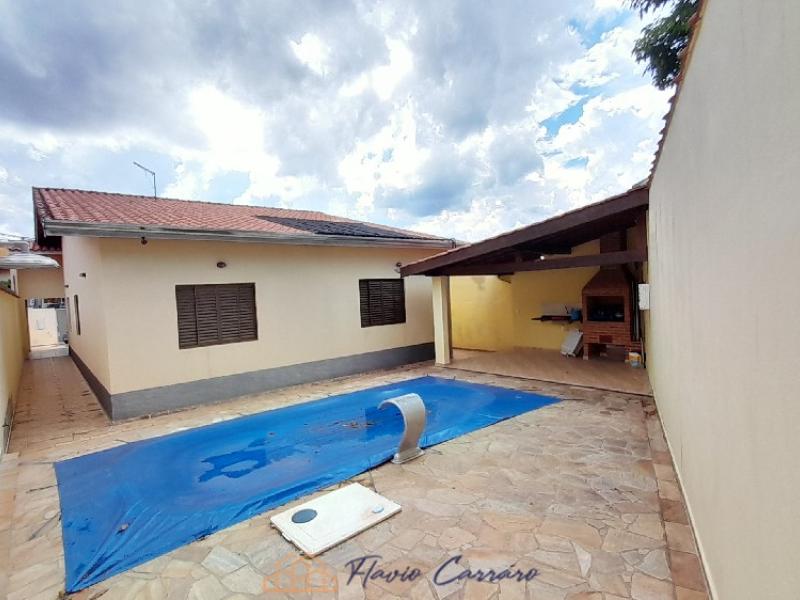 CASA PRÓXIMO AO CENTRO