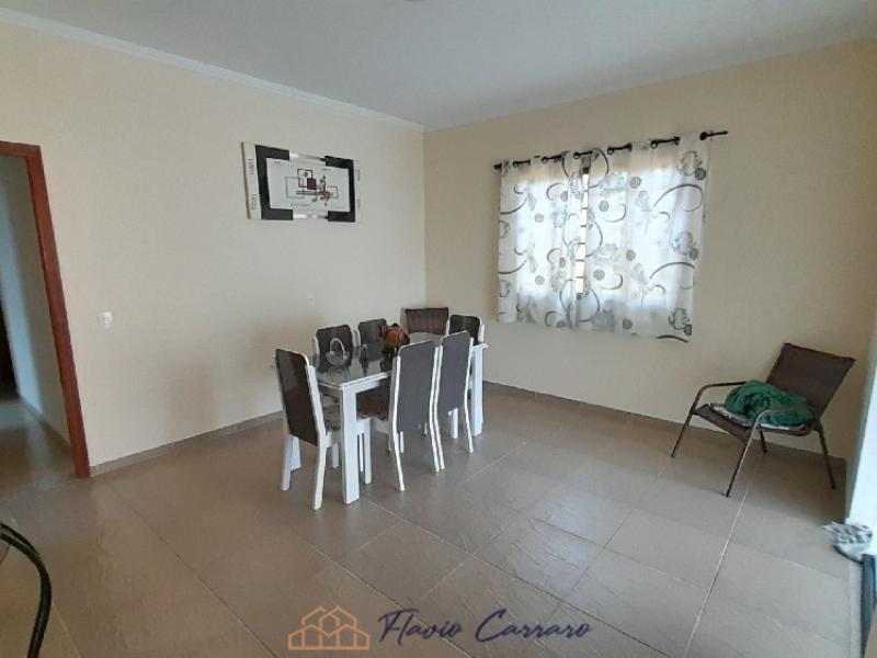 CASA PRÓXIMO AO CENTRO