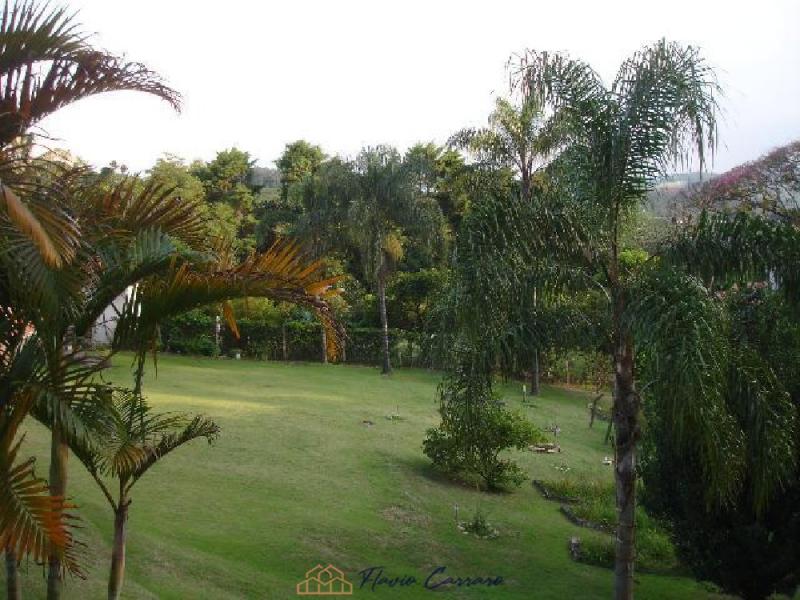 CASA CONDOMINIO FECHADO