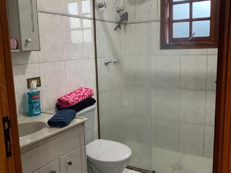 CASA CONDOMINIO FECHADO