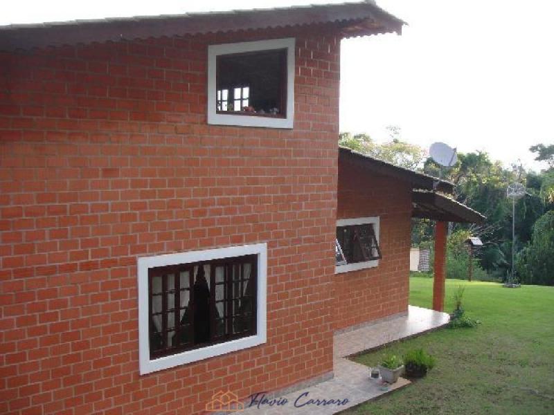 CASA CONDOMINIO FECHADO