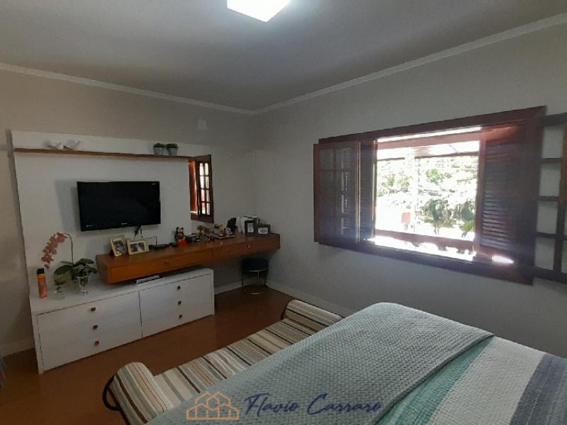 CASA PRÓXIMO AO CENTRO