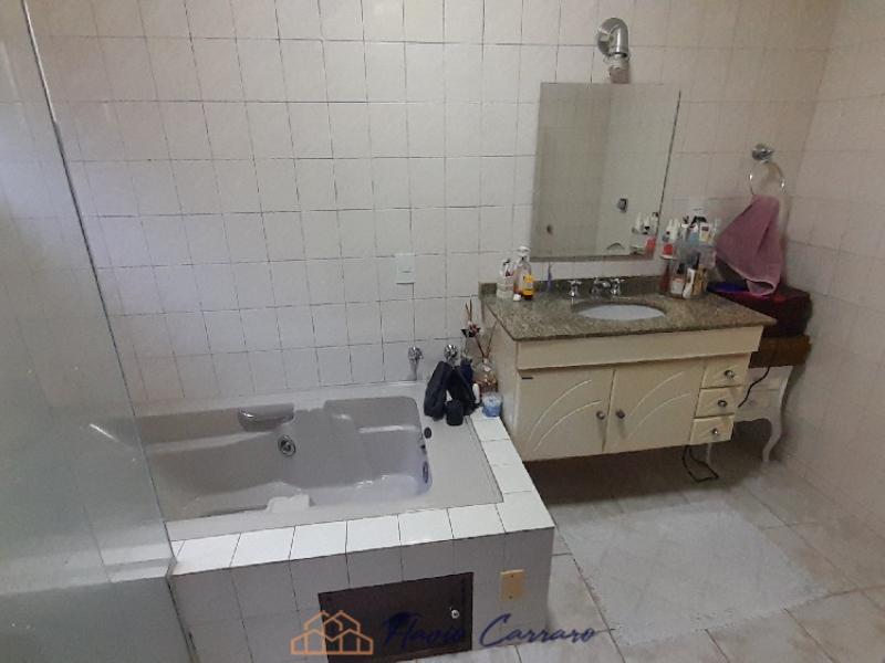CASA PRÓXIMO AO CENTRO