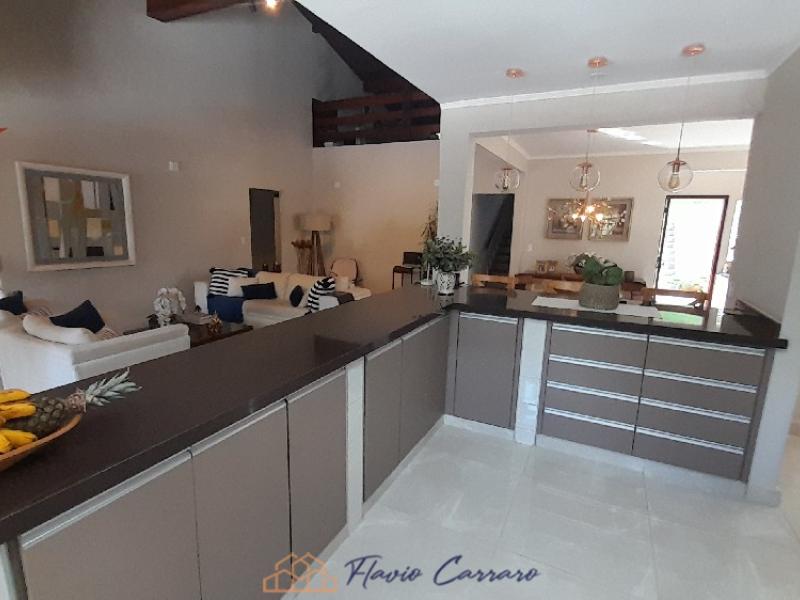 CASA PRÓXIMO AO CENTRO