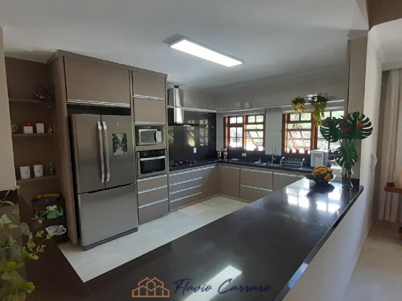 CASA PRÓXIMO AO CENTRO