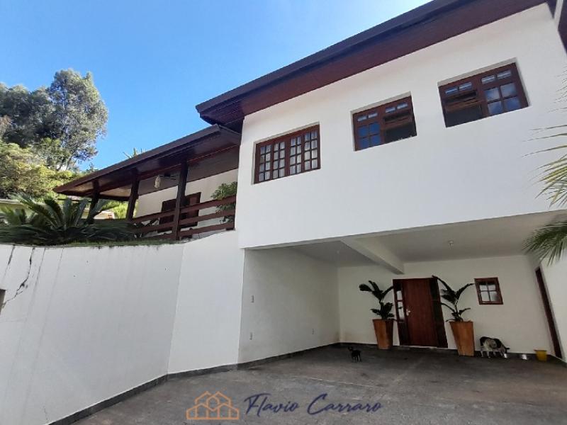 CASA PRÓXIMO AO CENTRO