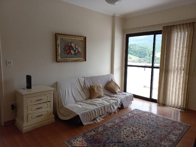 APARTAMENTO PRÓXIMO AO CENTRO