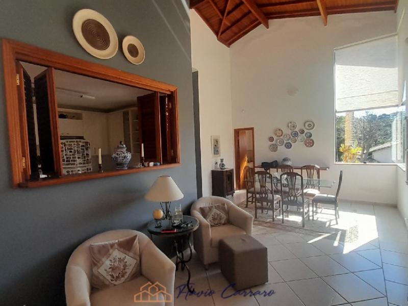 CASA PRÓXIMO AO CENTRO
