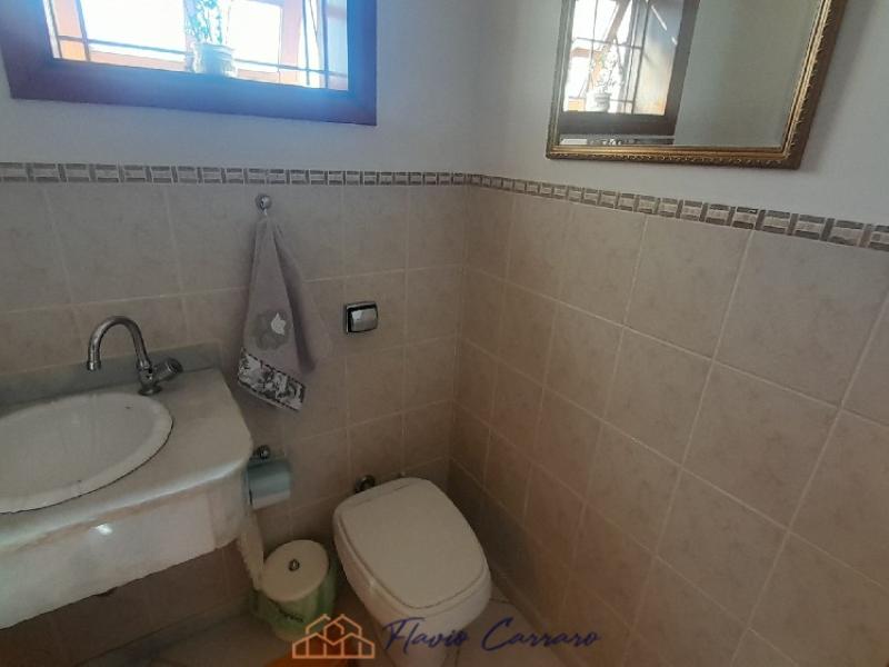 CASA PRÓXIMO AO CENTRO