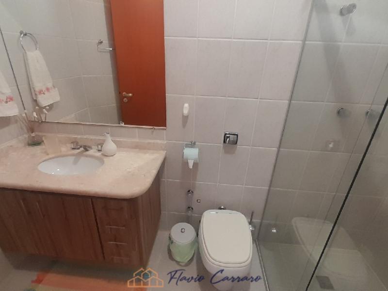 CASA PRÓXIMO AO CENTRO
