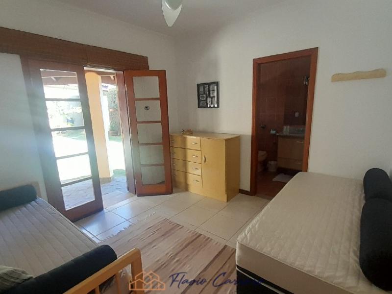 CASA PRÓXIMO AO CENTRO