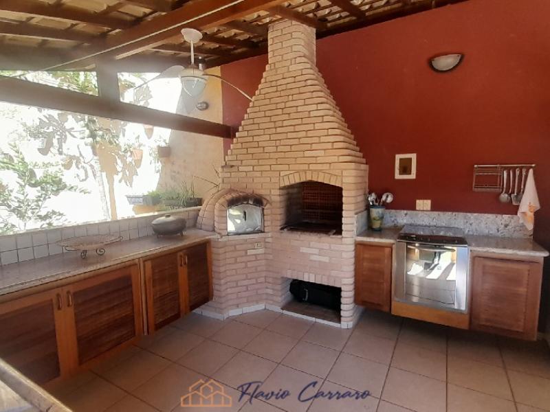 CASA PRÓXIMO AO CENTRO