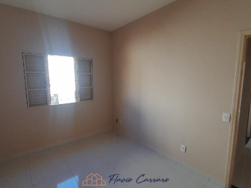 CASA PRÓXIMO AO CENTRO