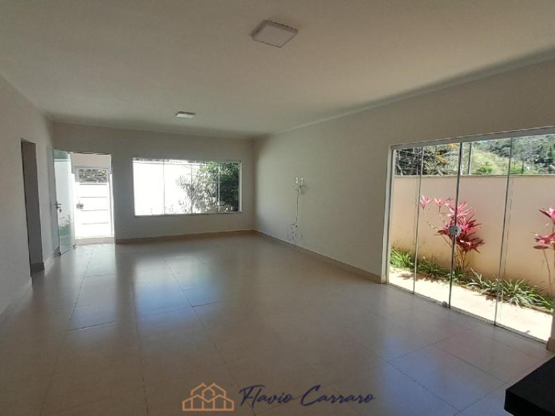 CASA PRÓXIMO AO CENTRO