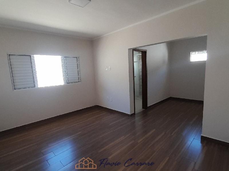 CASA PRÓXIMO AO CENTRO
