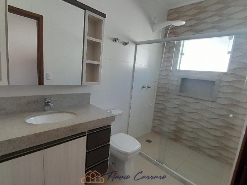 CASA PRÓXIMO AO CENTRO