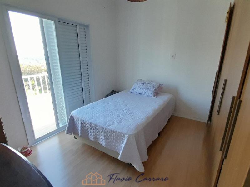 CASA PRÓXIMO AO CENTRO