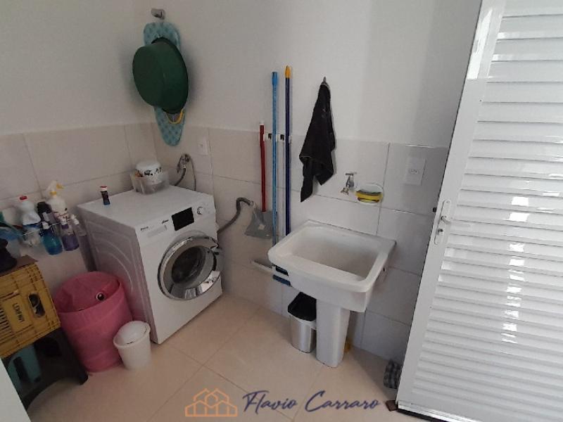 CASA PRÓXIMO AO CENTRO