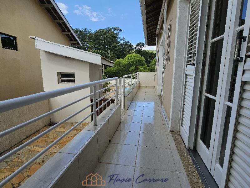 CASA PRÓXIMO AO CENTRO