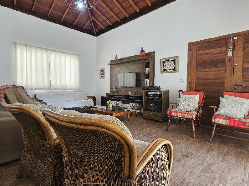 CASA COND FECHADO