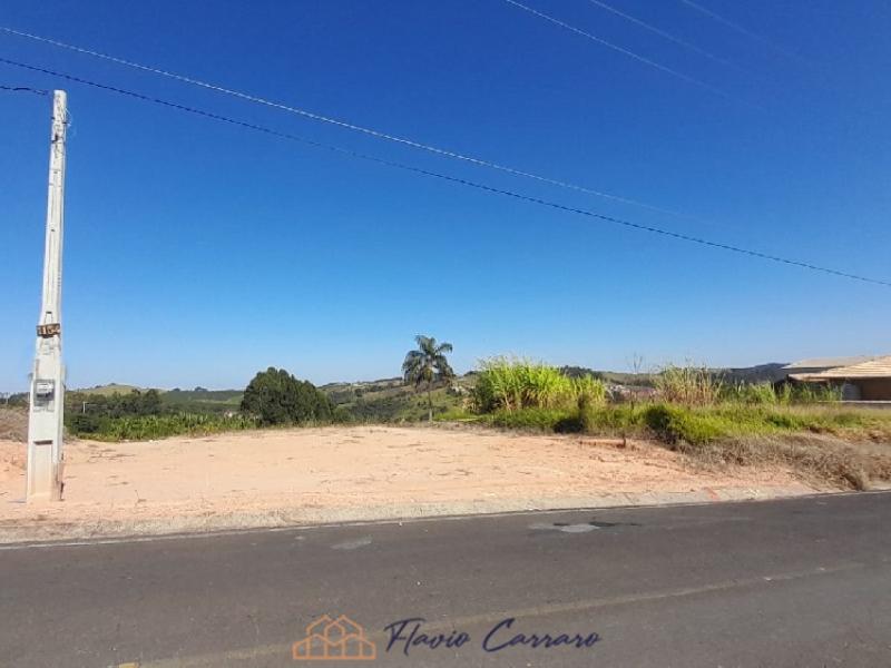 TERRENO PRÓXIMO AO CENTRO