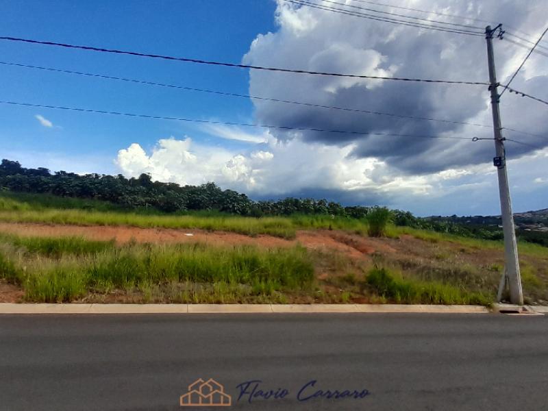 TERRENO PRÓXIMO AO CENTRO